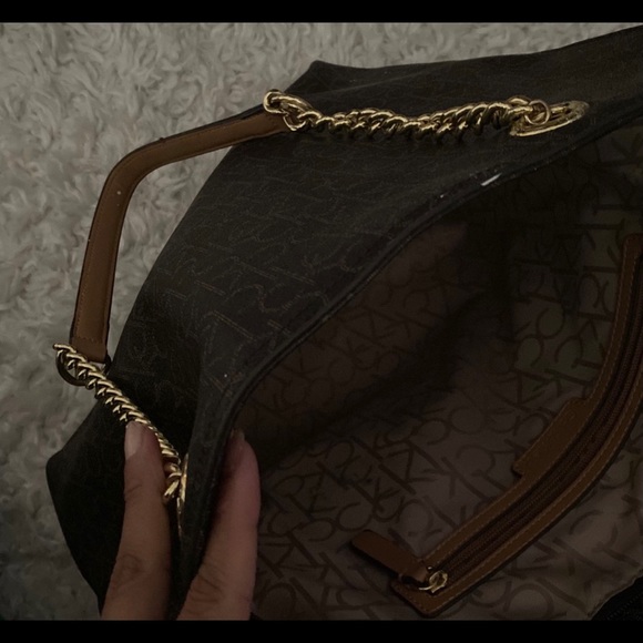 Calvin Klein bag used a couple times - Picture 6 of 7
